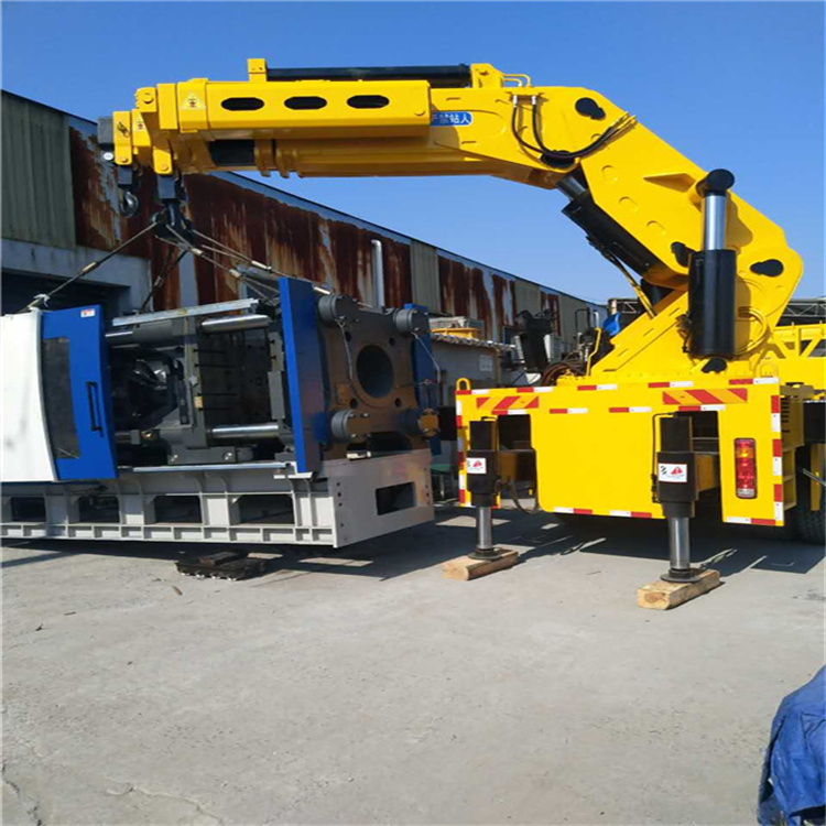 三角镇大吊车租赁电话