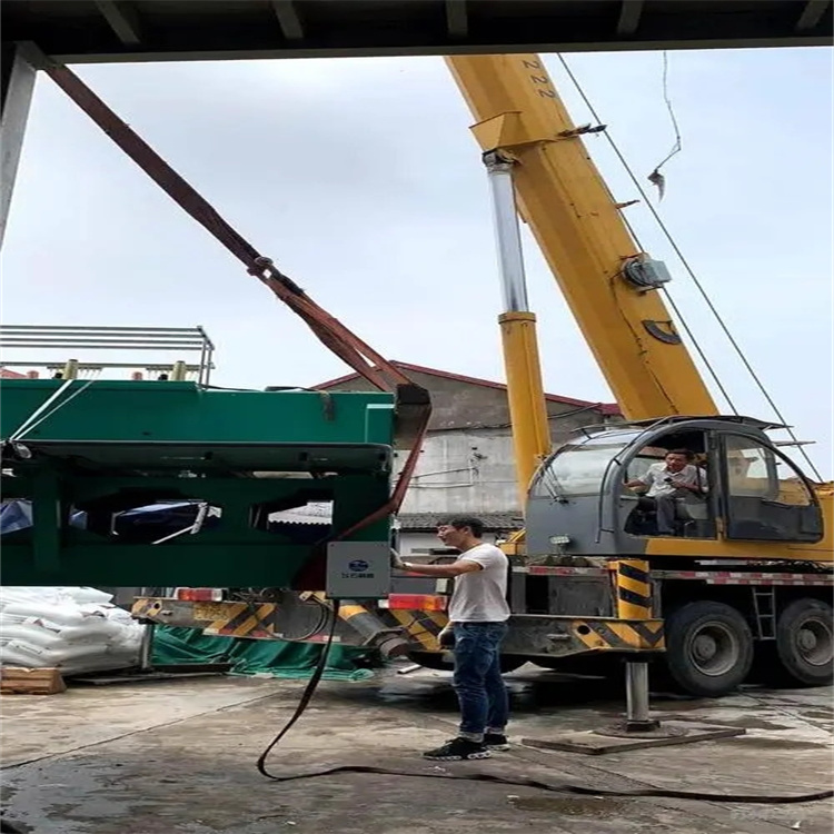 三角镇大吨位吊车租赁应急保障方案|化解突发吊装需求难题